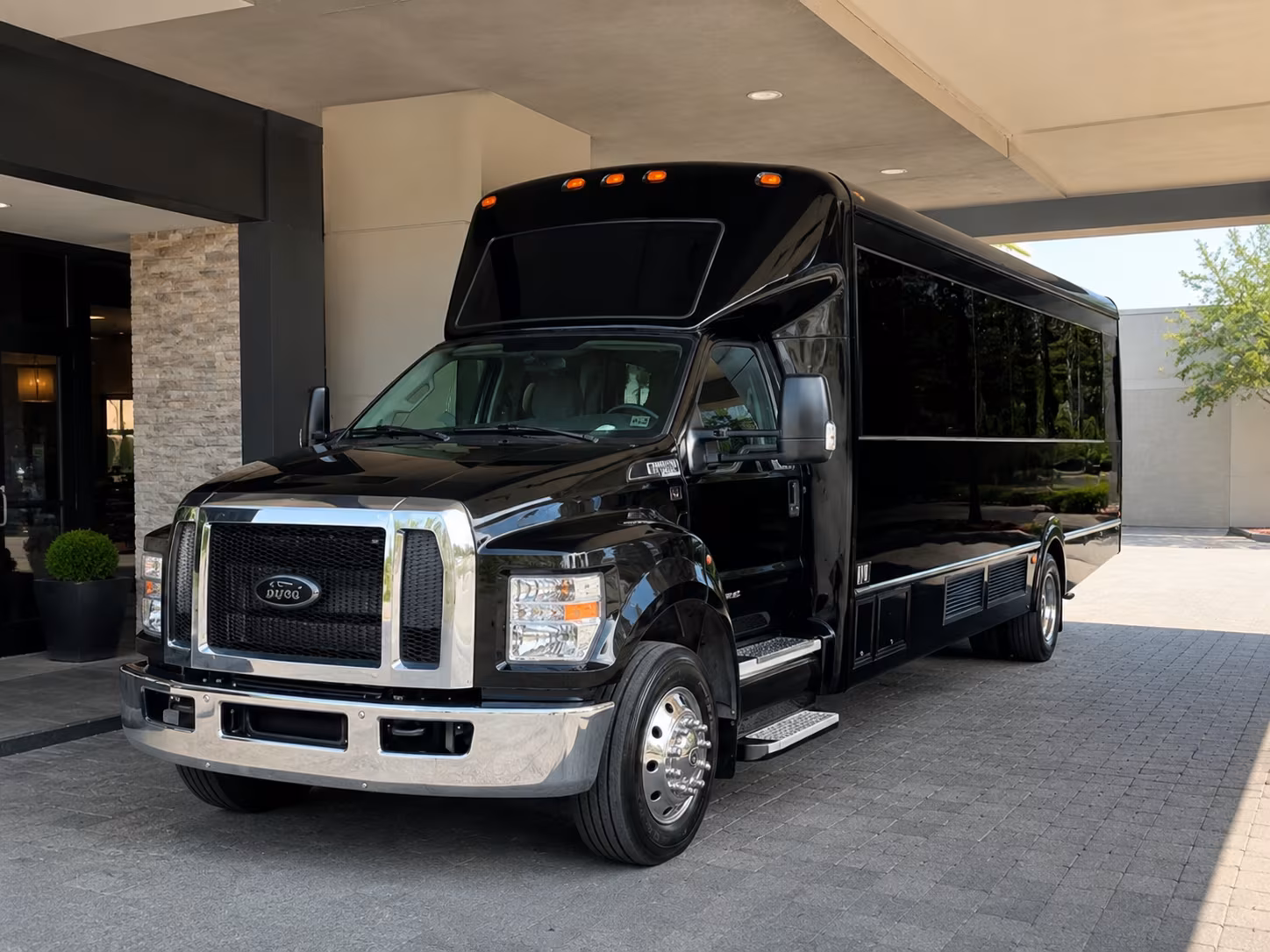 bus rentals to metlife stadium for giants and jets games