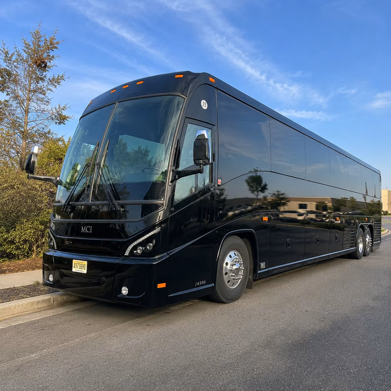 charter bus rentals for groups exploring hopkins vineyard and the lake waramaug area