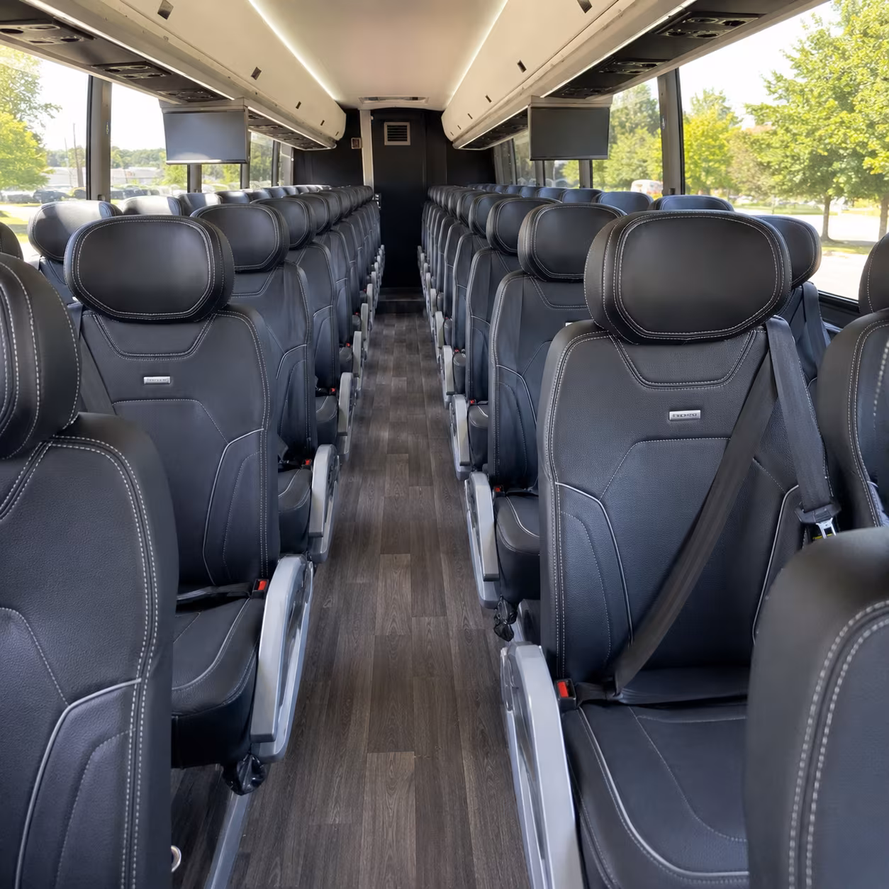 charter buses for danbury birthday groups heading to new york city