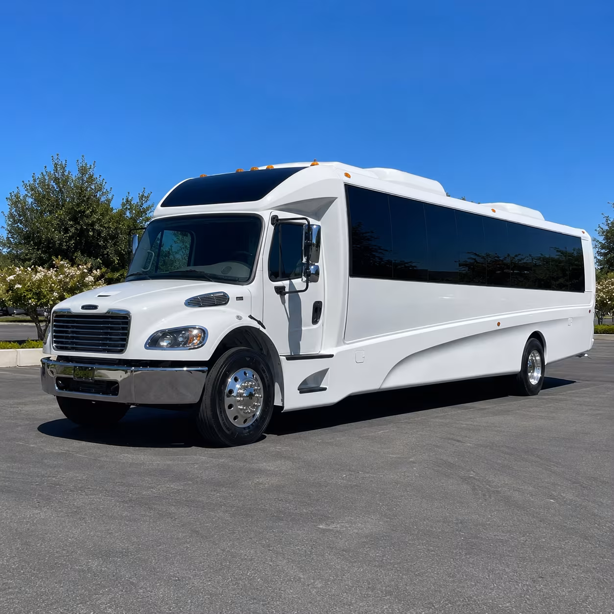 danbury 20 passenger minibus