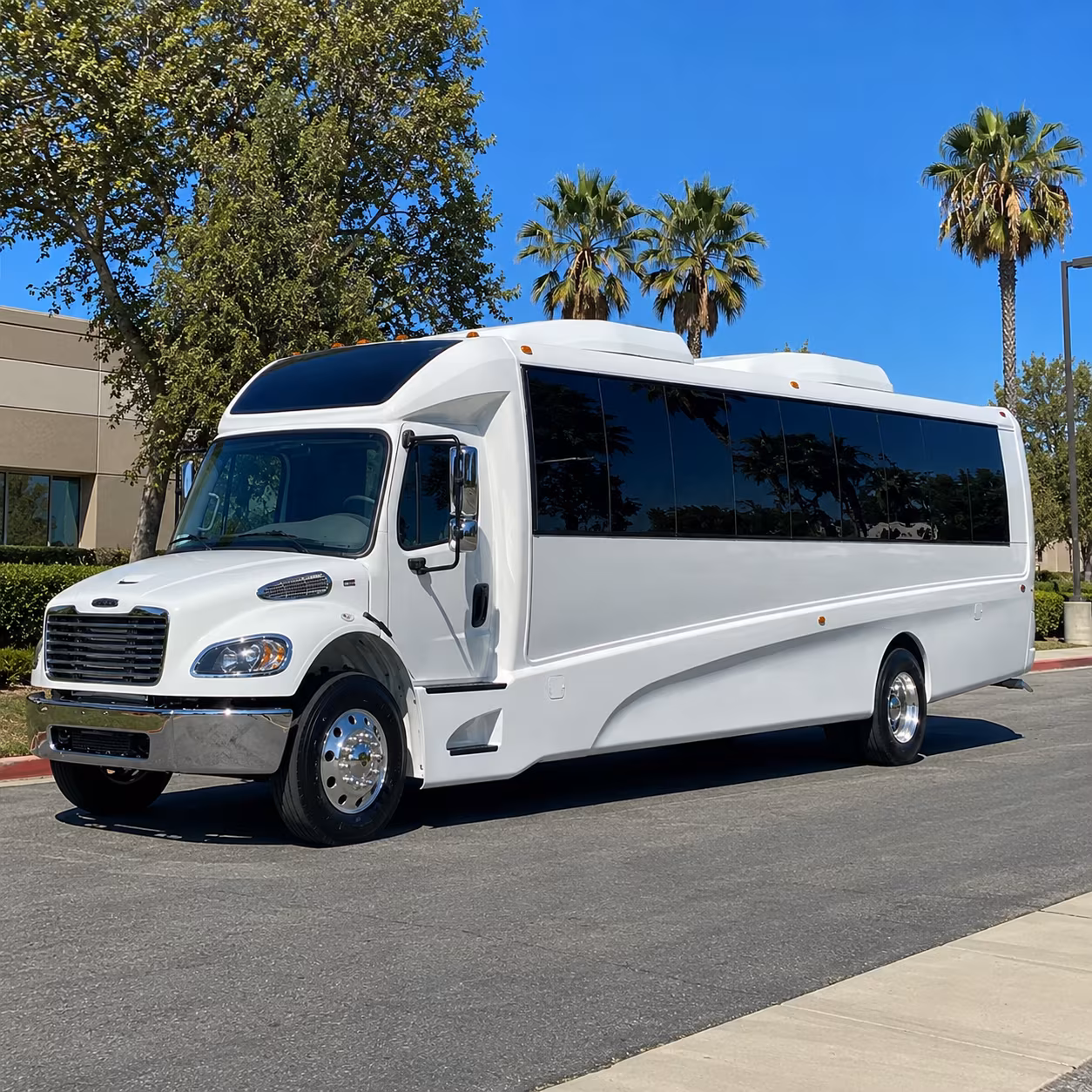 danbury 28 passenger minibus