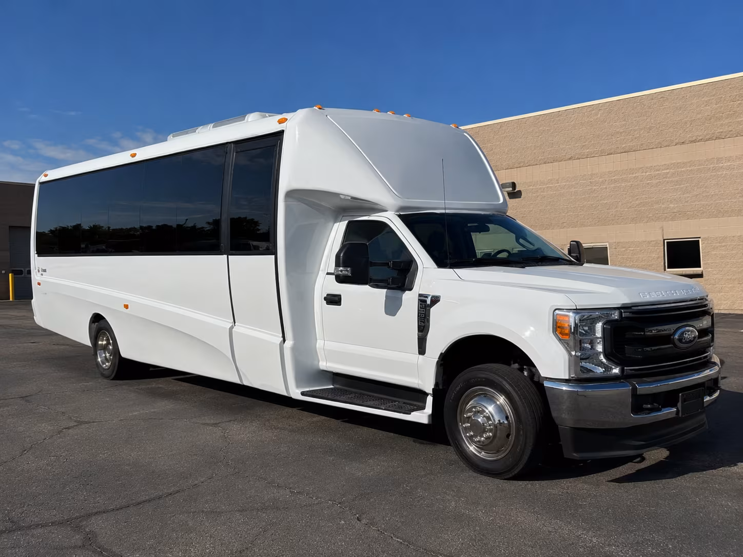 find transportation for your next bachelor or bachelorette party 4