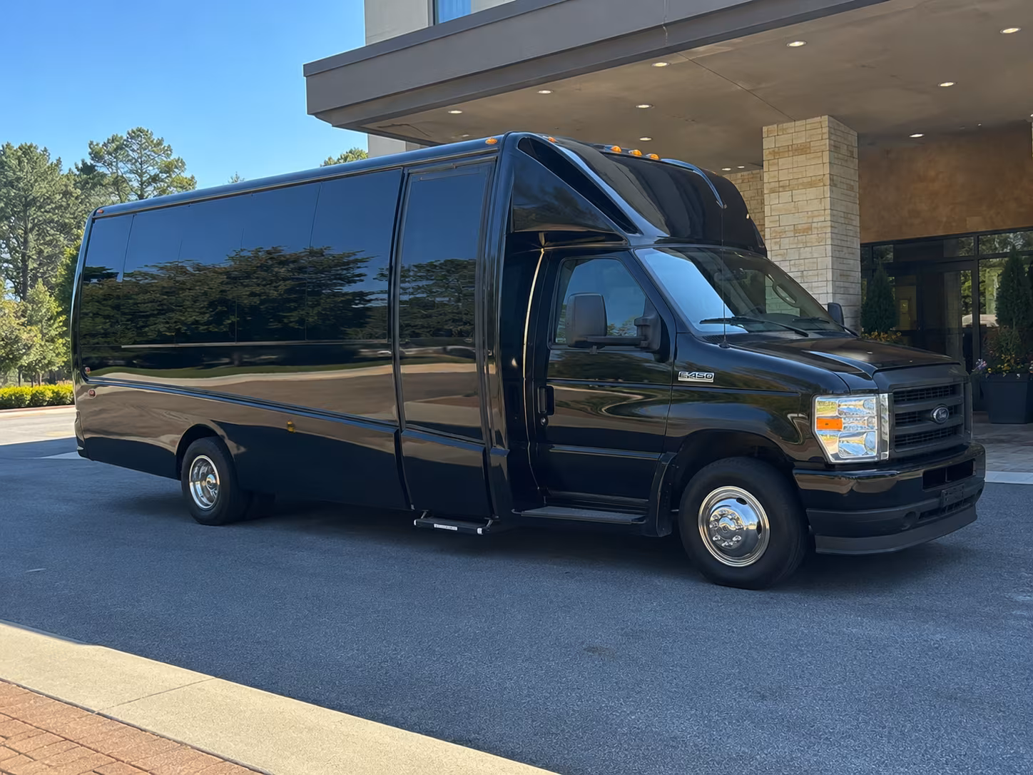 minibus rentals for craft brewery tours around greater danbury
